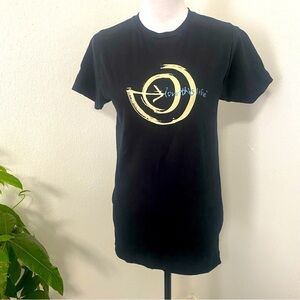 LOVE THIS LIFE . NET BLACK GRAPHIC T-SHIRT WITH SAYING ON BACK  SIZE SMALL